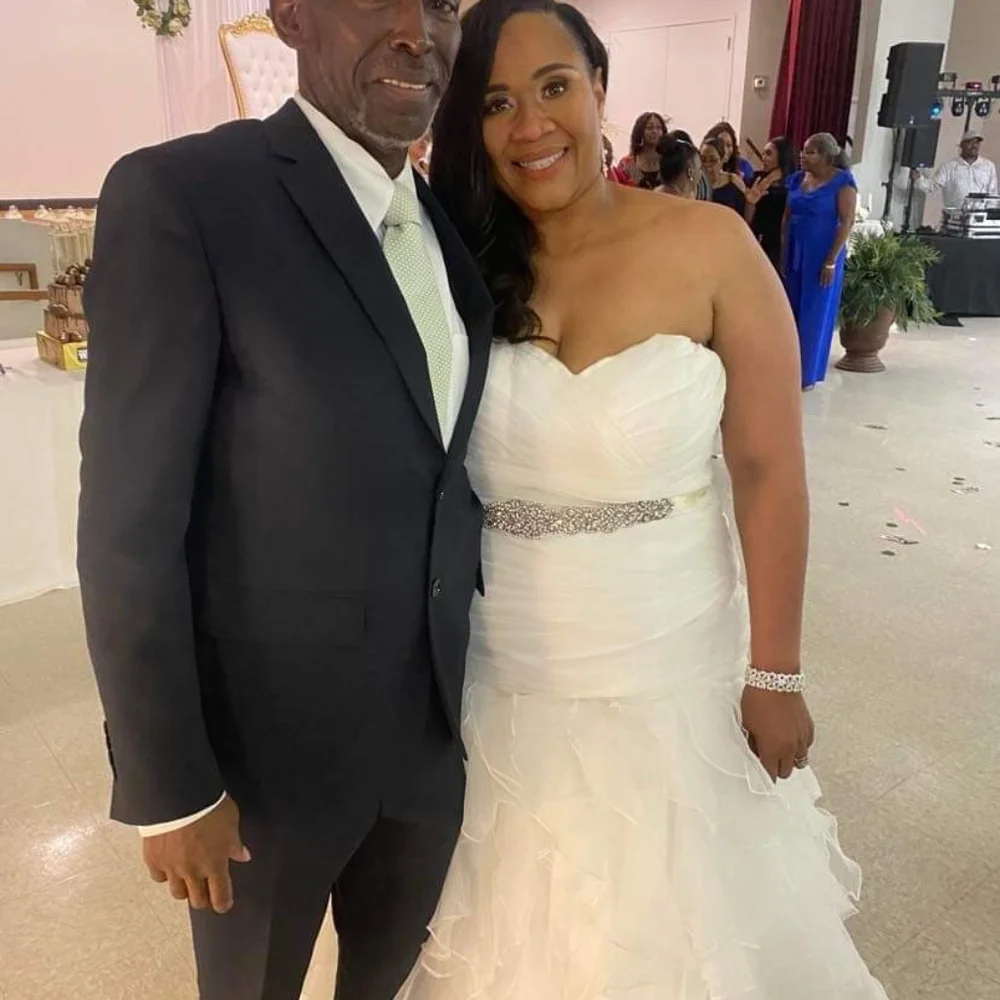 Wedding Dess - Picture 7 of 7